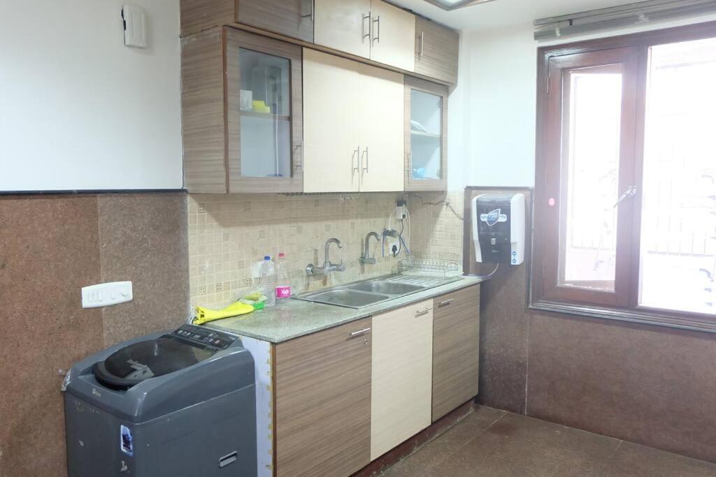 Appartement Service Near Apollo Hospital *
